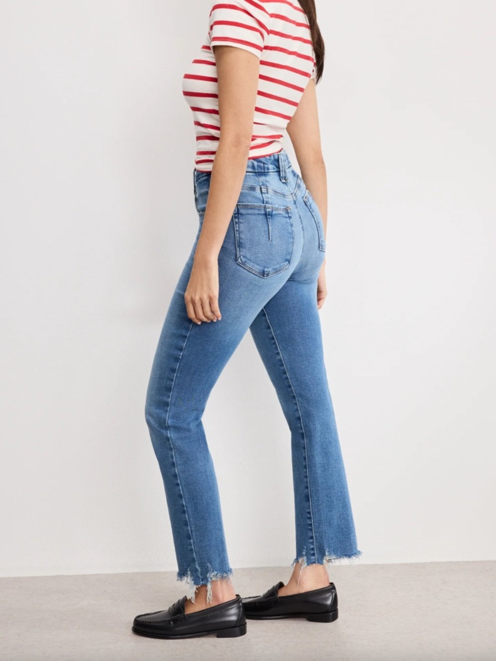 Good American Soft Tech Good Legs Straight Jeans Size 30 Stretch